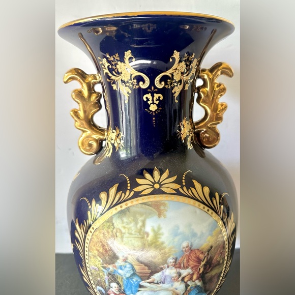 Vtg. Limoges France Cobalt Blue 24K Gold Footed Porcelain Large Full-Size Vase - Picture 3 of 11